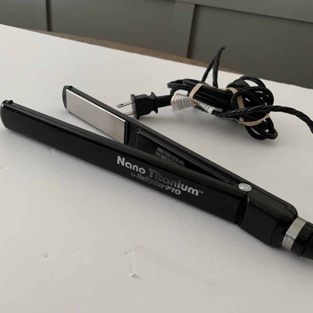Nano Titanium By Babyliss Pro Flat Iron - Picture 4 of 7